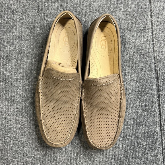NIB UGG Mens 8 Henrick Perforated Leather Driving Moccasins Taupe Loafer 1010639 - Picture 4 of 11